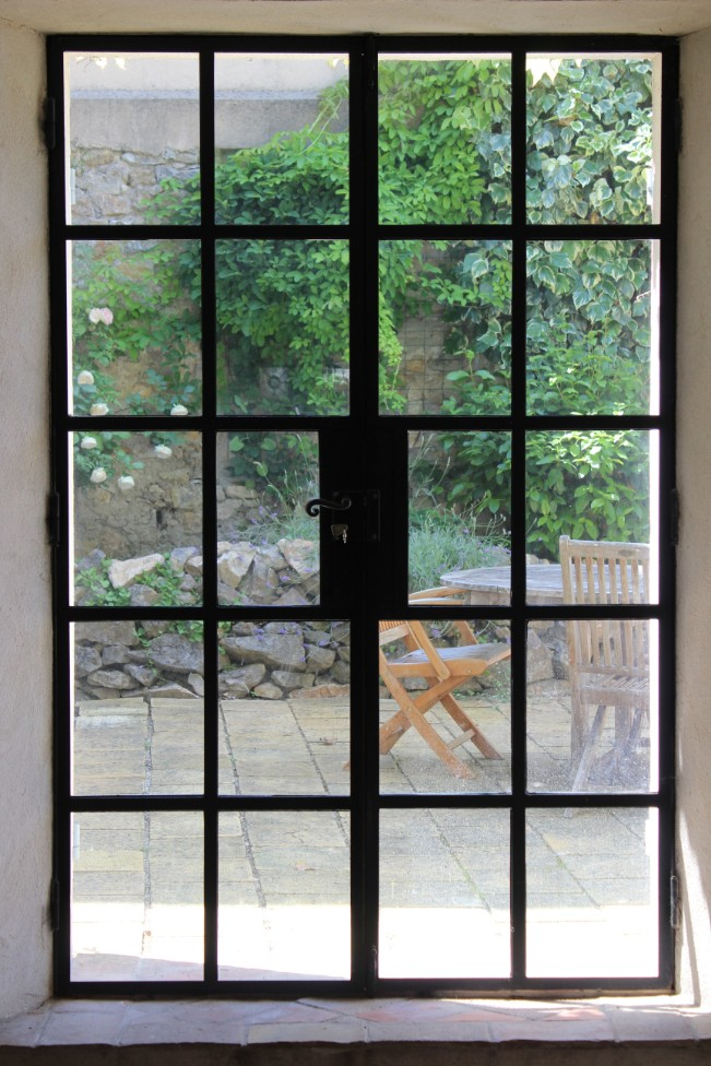 Double door to courtyard